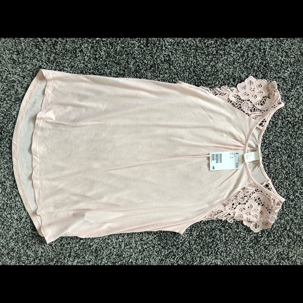 H&M crochet tank